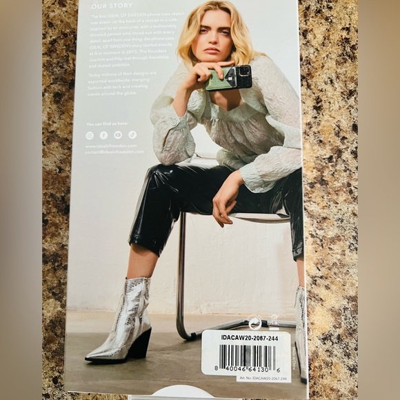 Ideal of Sweden Rose Snake iPhone12 Promax Case New - Picture 8 of 9